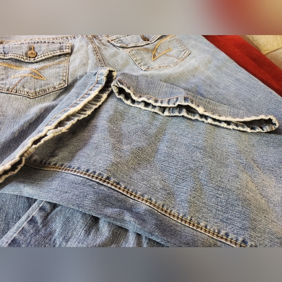 Amethyst Junior-Plus Flare Jeans - Picture 8 of 9